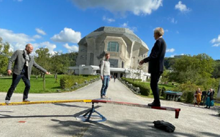Threefold balance beam